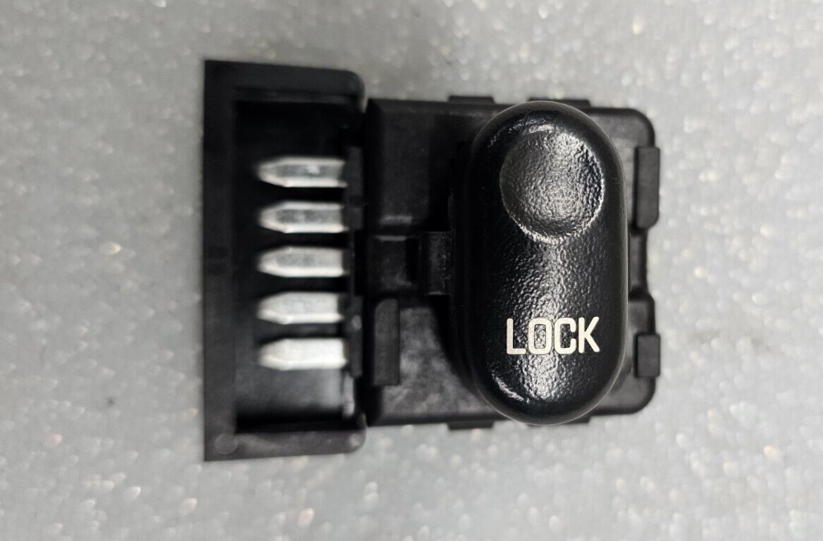🔥1997-2005 Buick Century Regal Driver Left Power Door Lock Switch Assembly