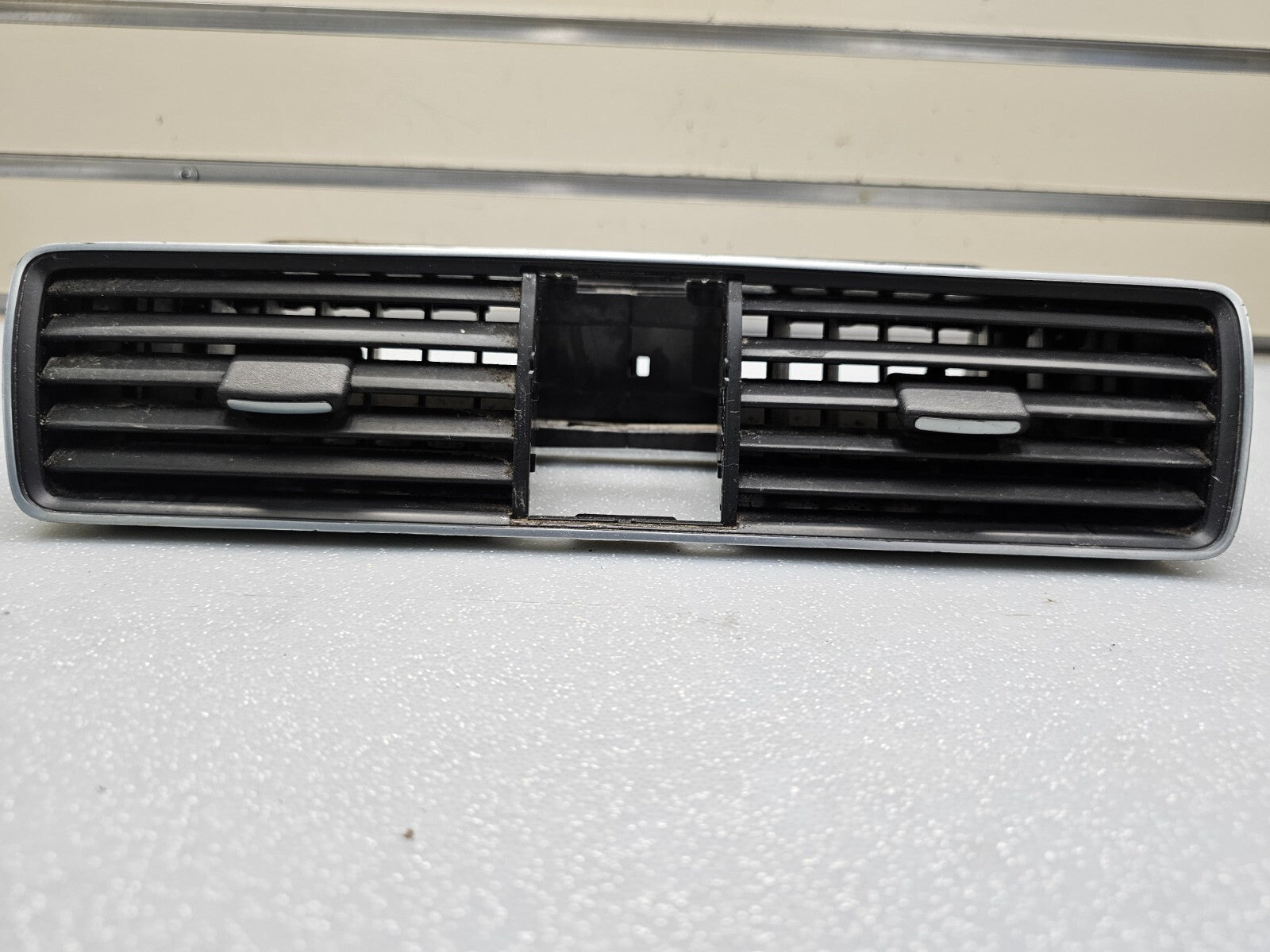 🔥13 Volks. Passat Center Dash AirVent Assembly CLIMATE CONTROL CONDITIONER