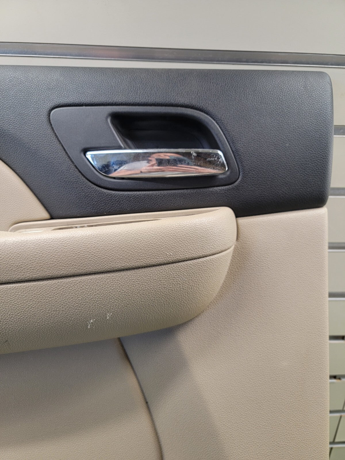 🔥07-14 Chevy Tahoe GMC Cadillac Escalade REAR Left Drive Side Door Panel Tan