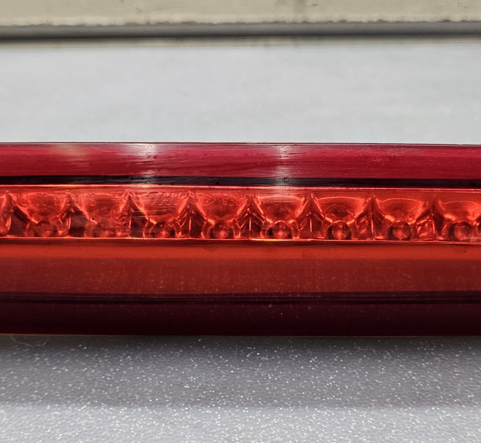 🔥2005-2009 Kia Sportage Rear LED 3rd Third Brake Light OEM