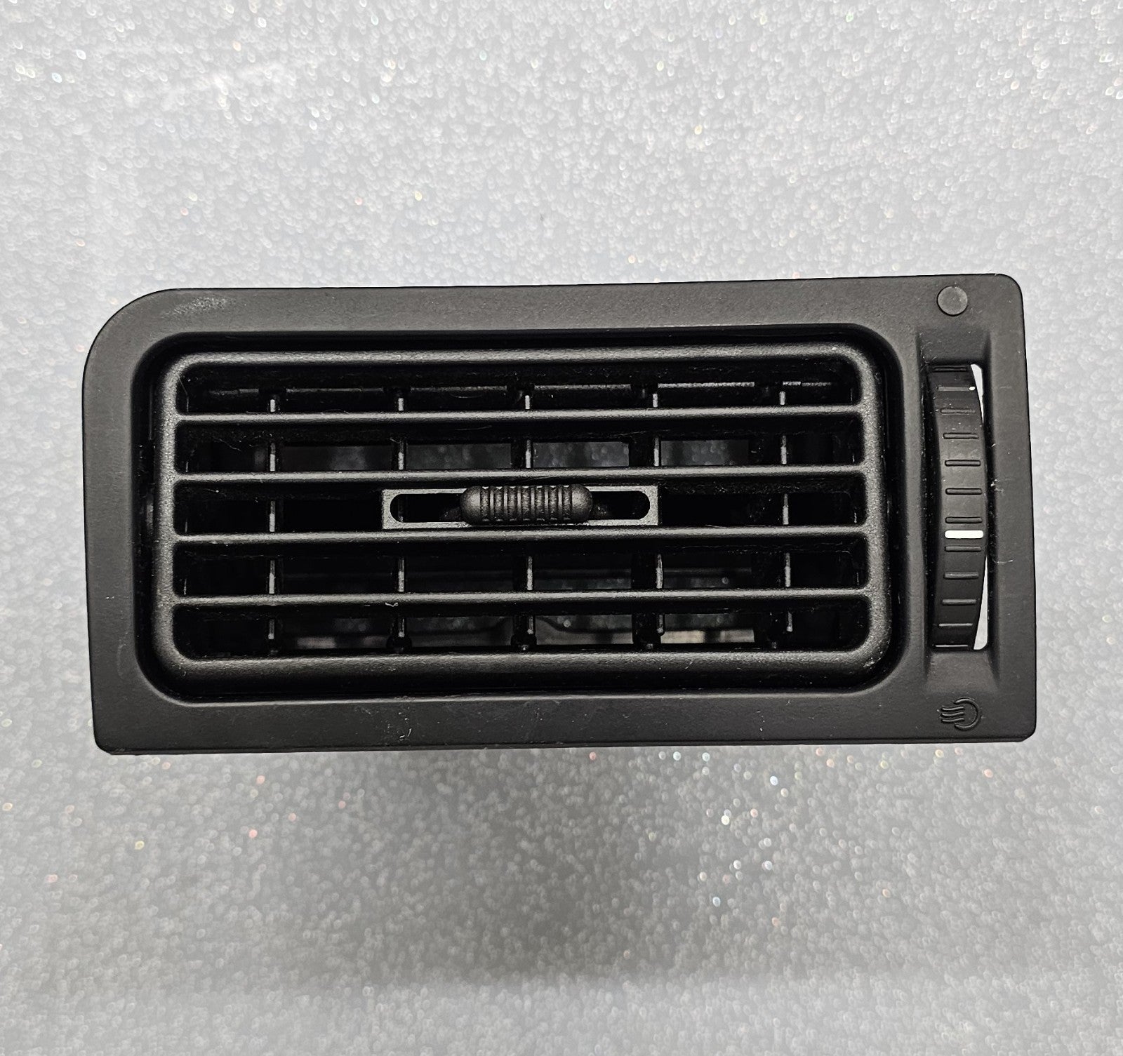 🔥05-07 FORD FOCUS Dash Center AC A/C HVAC AIR Vent HEATER Panel Bezel BLACK