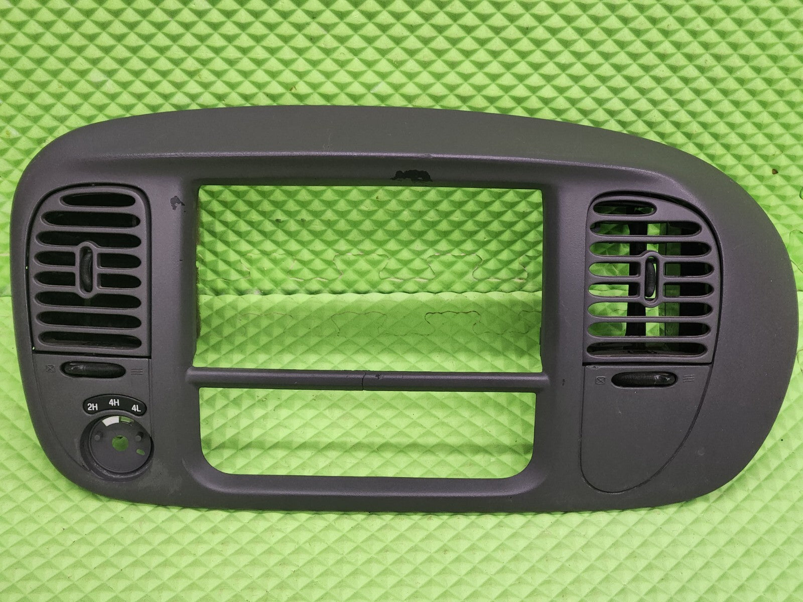 🔥97-03 Ford F150 Center Dash Radio Climate BEZEL TRIM Panel Line GRAY B1