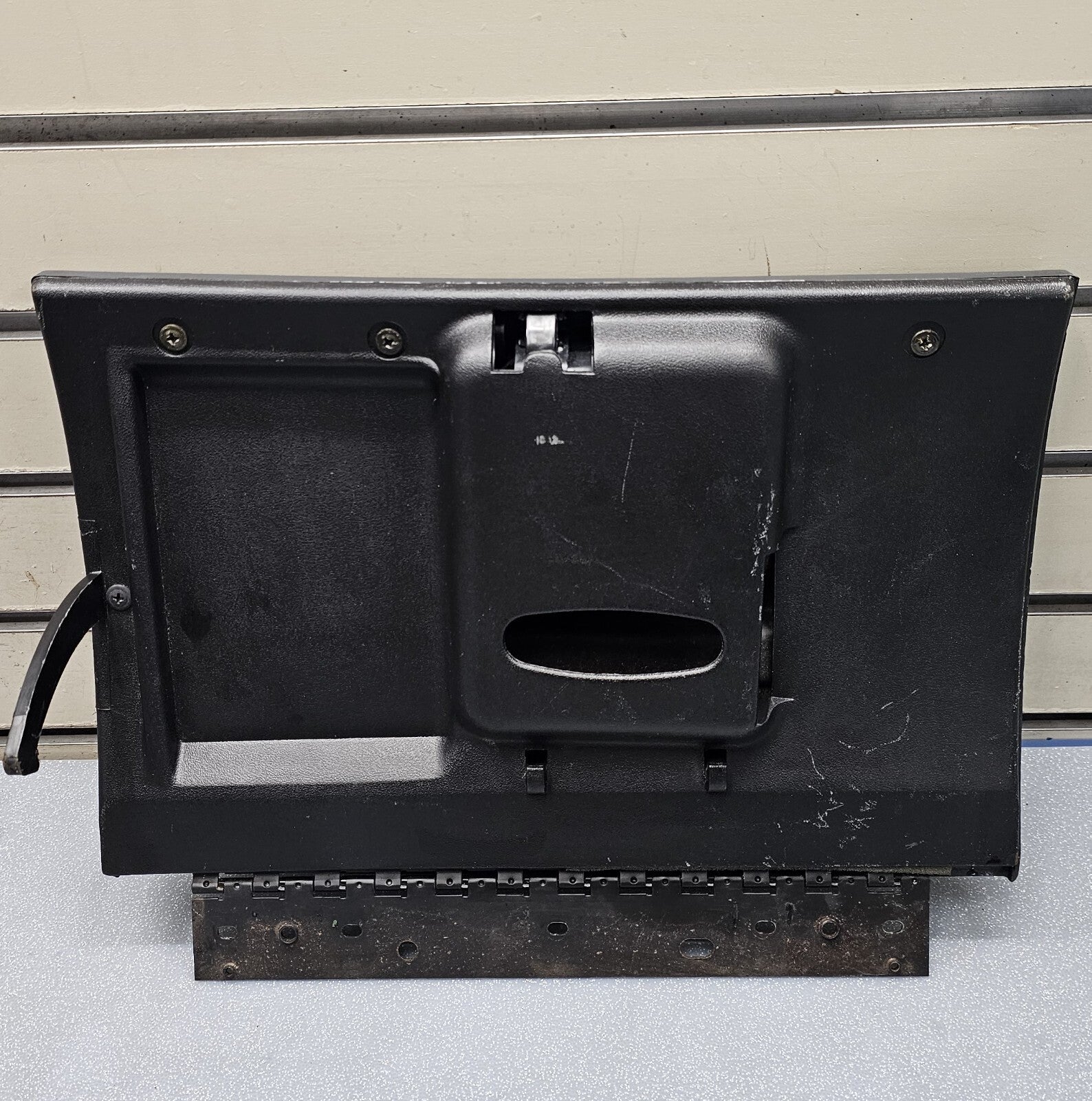🔥00-02 Chevrolet Cavalier Glove Box Door w/Latch DARK GRAY USED