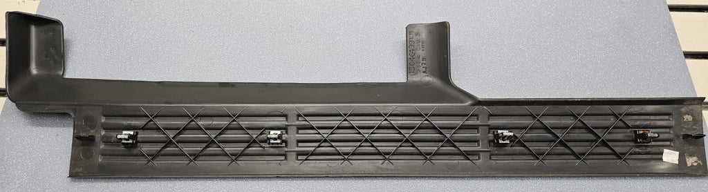🔥99-06 SILVERADO SIERRA LEFT FRONT CREW CAB DOOR SILL SCUFF PLATE TRIM OEM