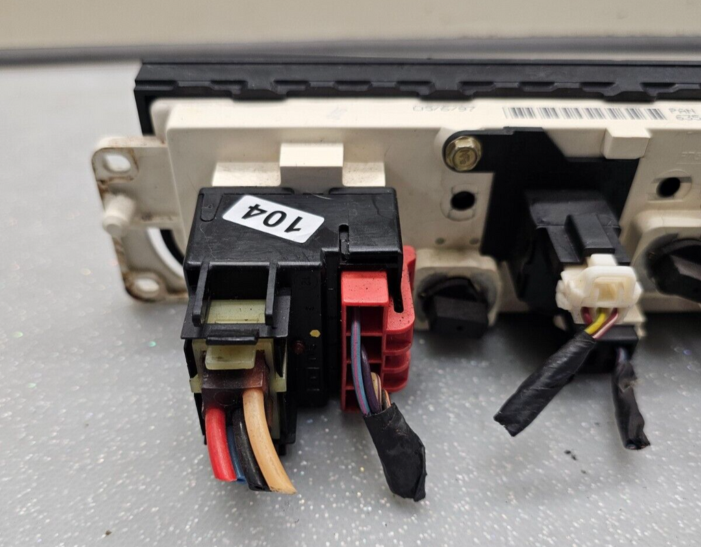 97-03 Ford F150 F250 Expedition Heater A/C Climate Control Panel Dash Unit Temp