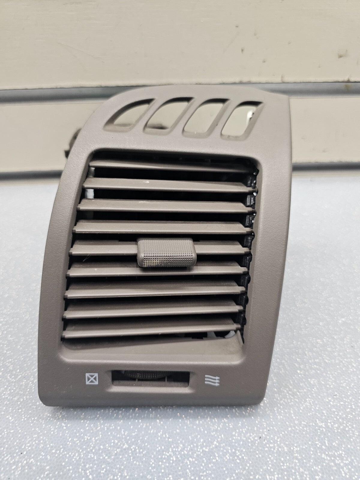 🔥02-06 CAMRY DASH RIGHT PASSENGER AIR VENT CONDITIONER HEATER FILTER TAN OEM