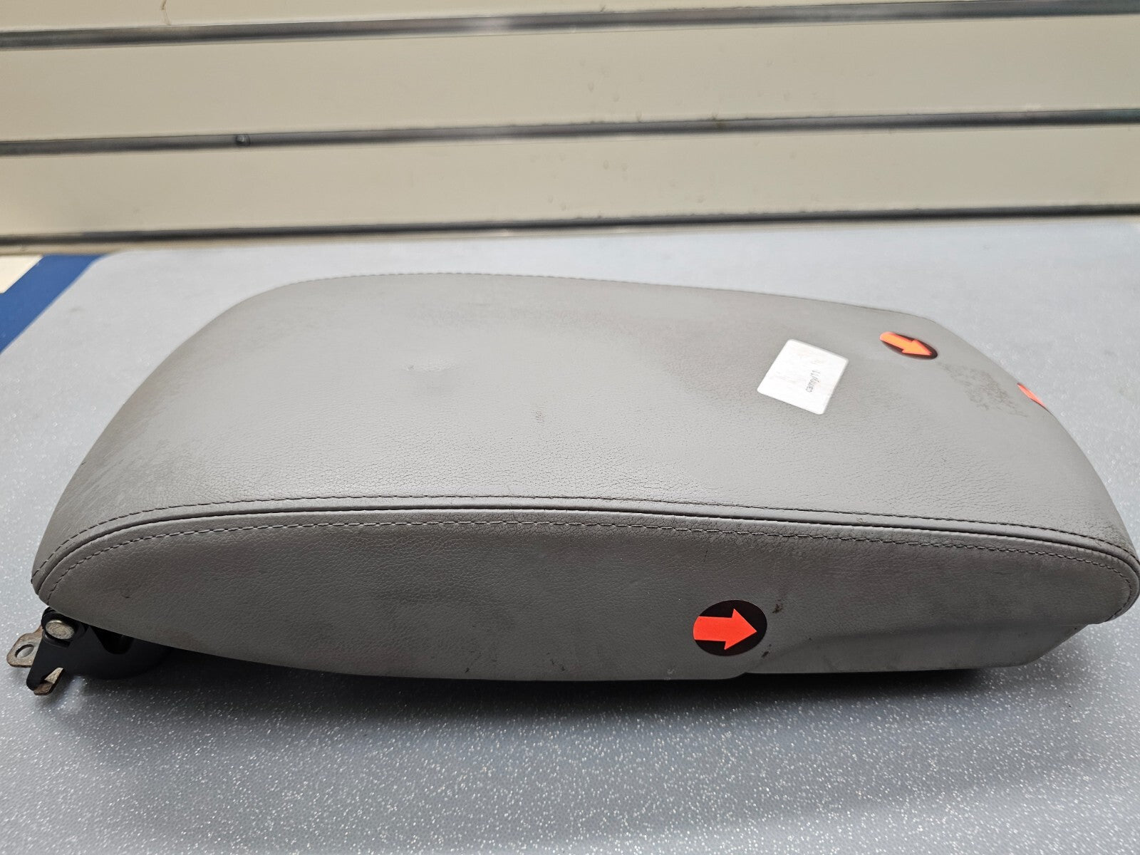🔥07-11 TOYOTA CAMRY CENTER CONSOLE LID ARM REST COVER TOP PAD ASSEMBLY GRAY OEM