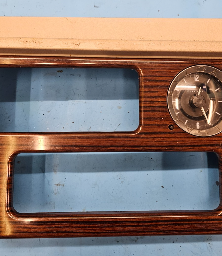 🔥03-06 Cadillac Escalade Center Console Upper Bezel Trim Clock Bezel  Wood OEM