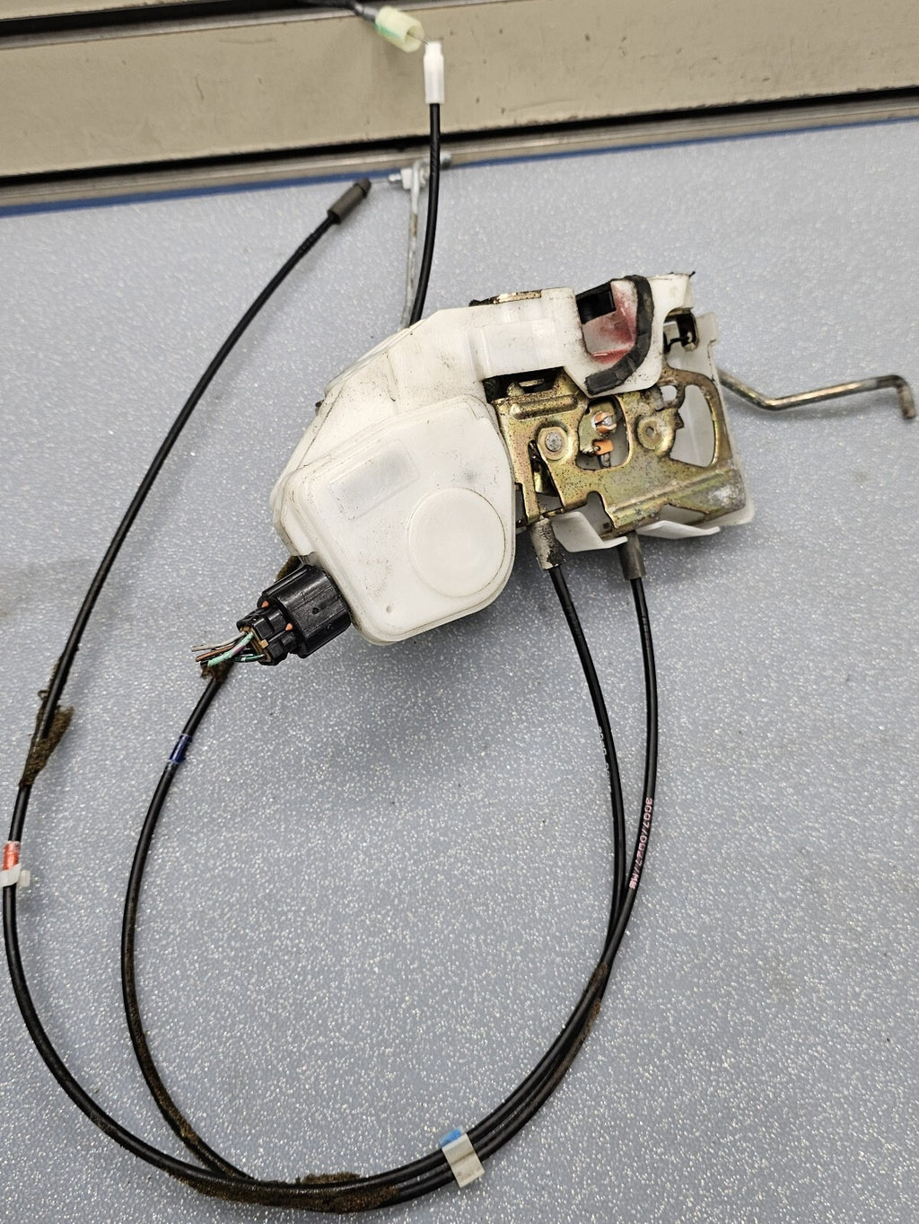 🔥2000-2005 Mitsubishi Eclipse Left Driver Door Lock Latch Actuator Assembly OEM