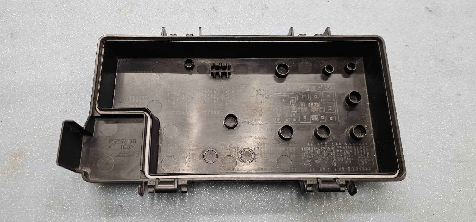 🔥11-14 Ram C/V Grand Caravan Fuse Relay Box Battery Cover Lid Junction Power 