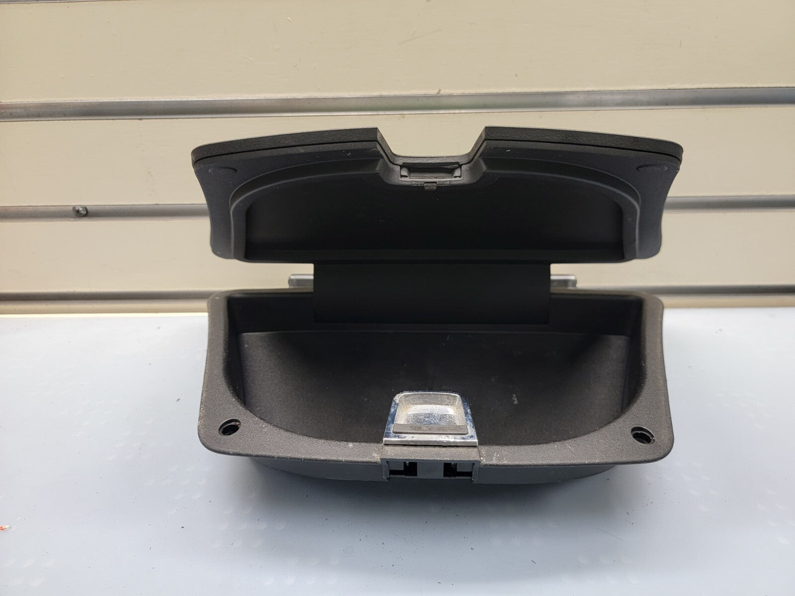 🔥2008-2012 Chevrolet Malibu  DASH CENTER CUBBY BIN COMPARTMENT Storage Bin GRAY