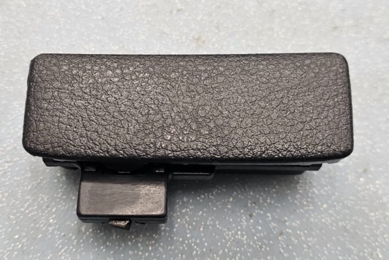 🔥07-12 Nissan Versa Glove Box Compartment Latch Handle Lock Assembly BLACK OEM