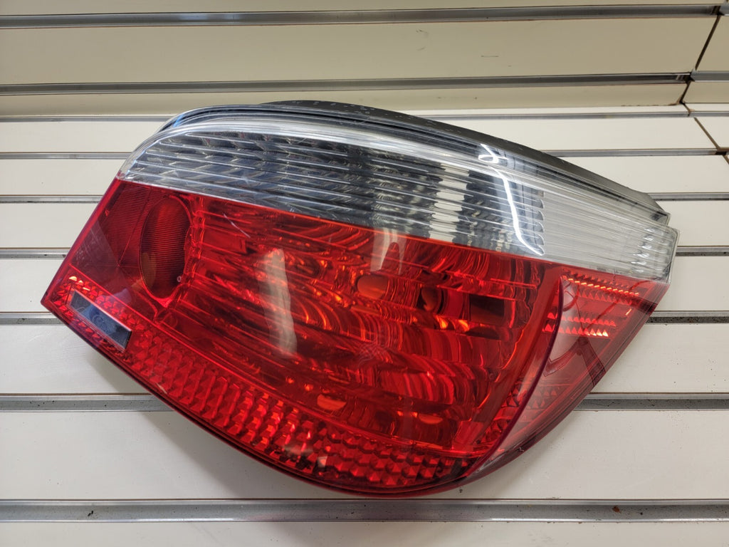 🔥2008 - 2010 BMW  528i 535i 530i 550i Tail light taillight lamp right passenger