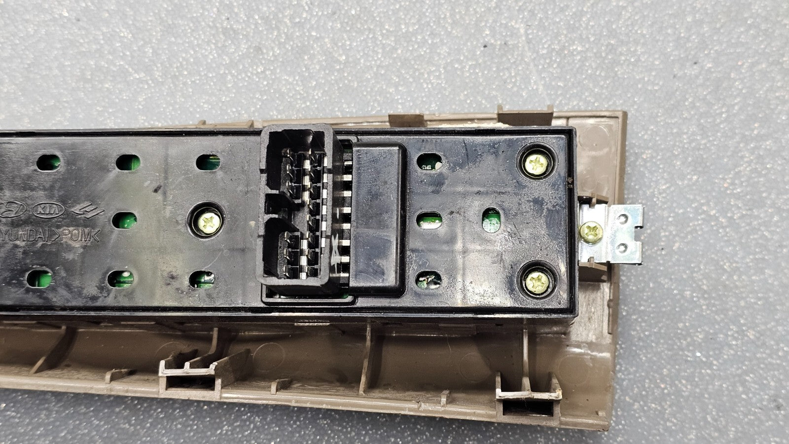 🔥05-10 SPORTAGE LEFT DRIVER MASTER POWER WINDOW SWITCH CONTROL ASSEMBLY TAN OEM