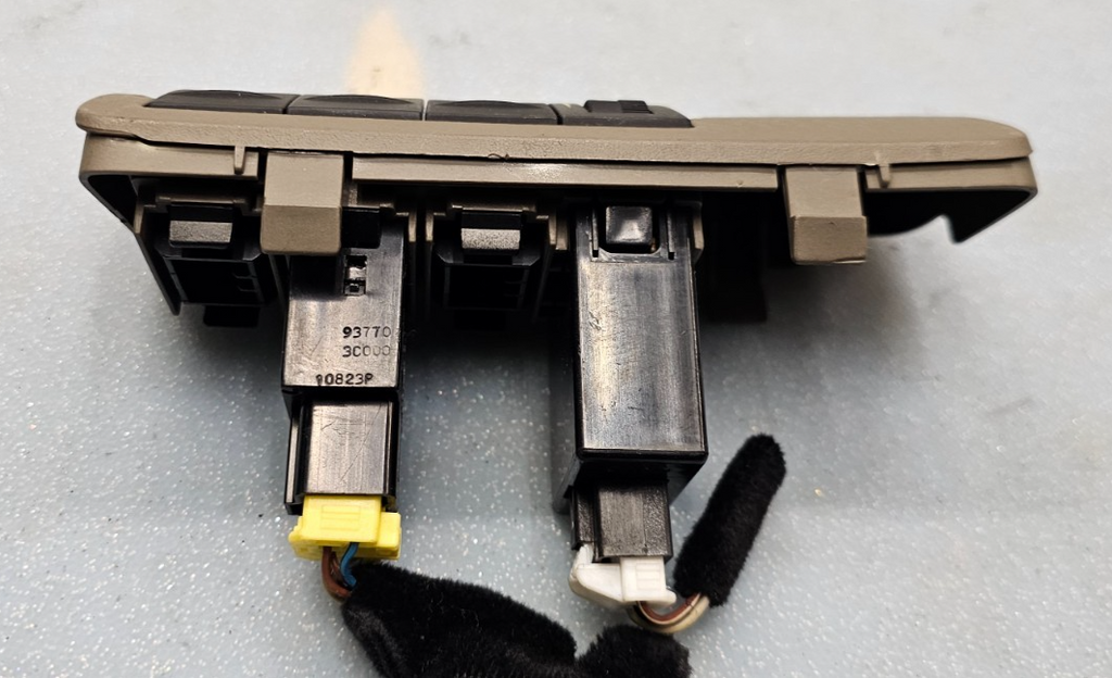 🔥02-05 Hyundai Sonata Cruise Control And Speedometer Light TAN OEM