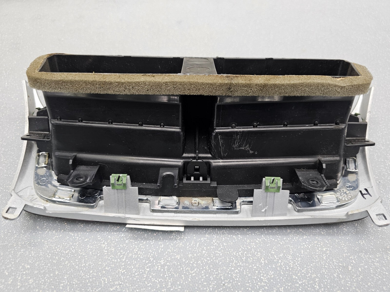 🔥2008 - 2012 Chevy Malibu Center Dash Double Air Vent BEZEL WOODGRAIN HEATER