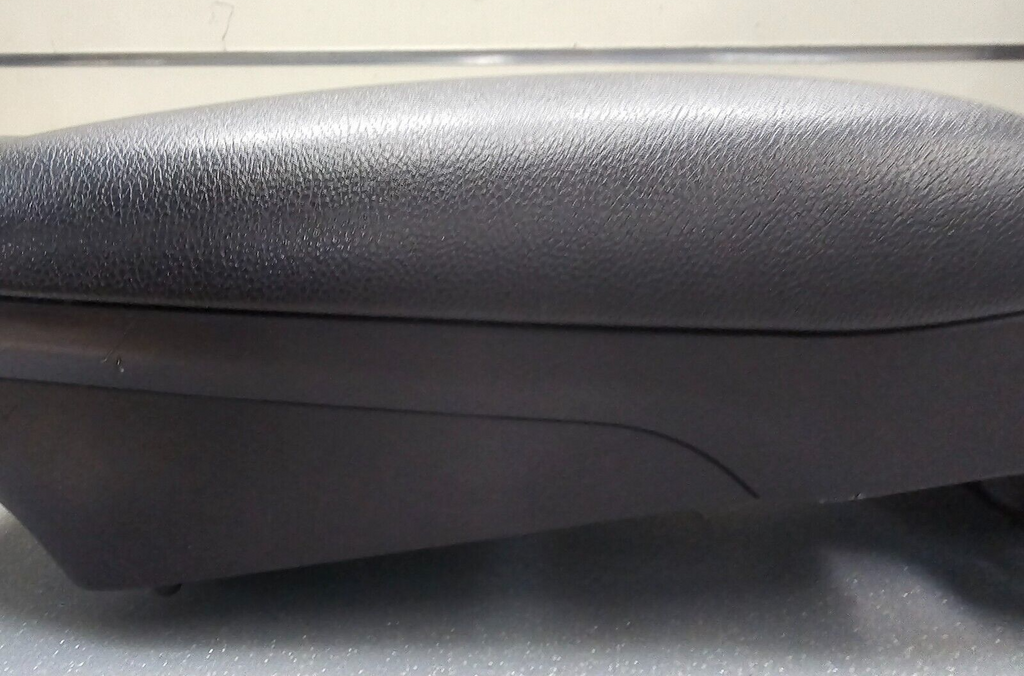 11-13 Hyundai Elantra Center Console Leather Armrest Lid Top Pad Assembly Black