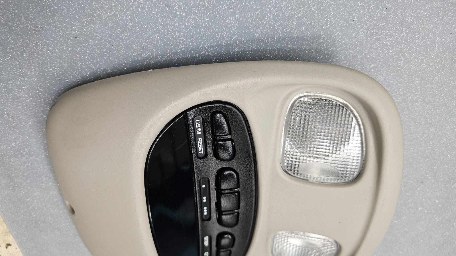 🔥06-08 Dodge Ram 1500 2500 Digital Overhead Console Display Dome Map US/M Tan