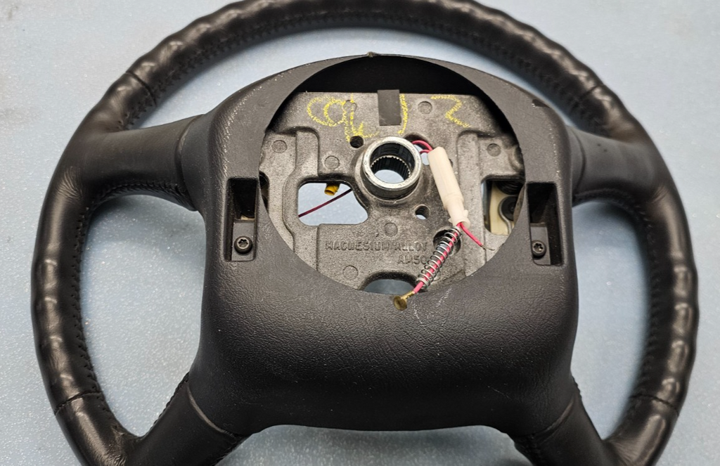 🔥99-02 Silverado Tahoe Suburban Blazer SONOMA Steering Wheel Leather black