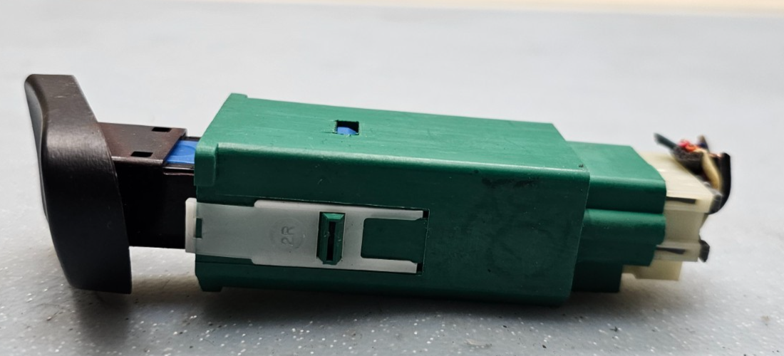 🔥00-05 Impala Monte Carlo Hazard Switch Flasher Warning Emergency Light Button