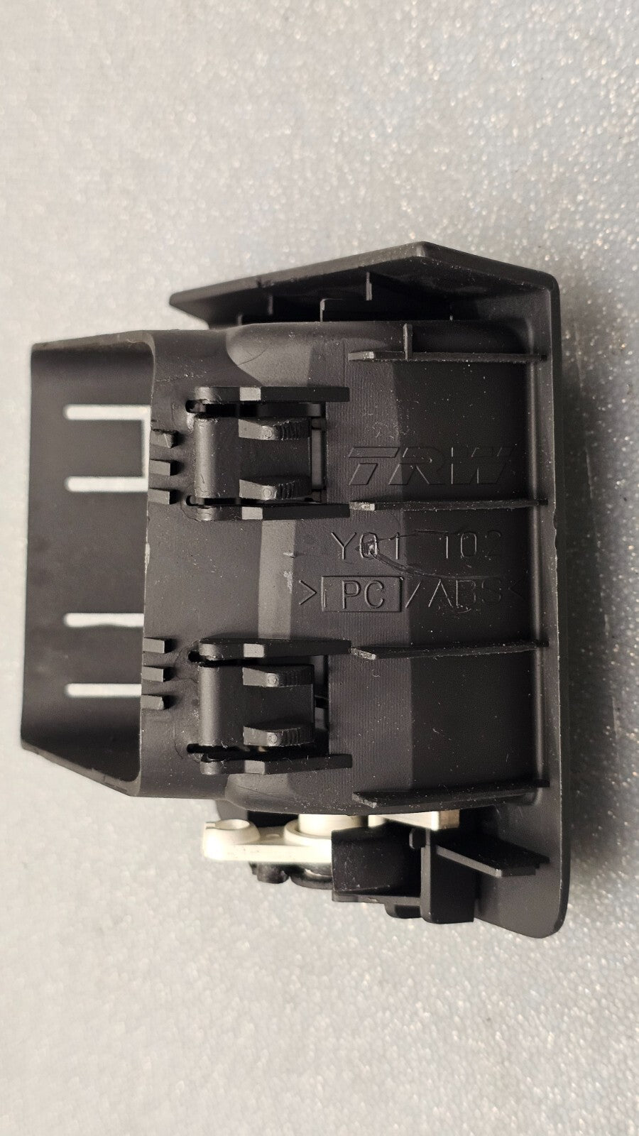 🔥04-11 Volvo S40 Front Left Driver Dash Air Vent A/C AC Heater Panel Black