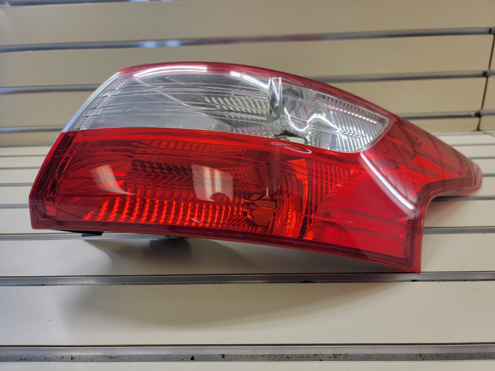 🔥12-14 Ford Focus Sedan Tail Light Lamp Right Passenger Assembly Chrome OEM
