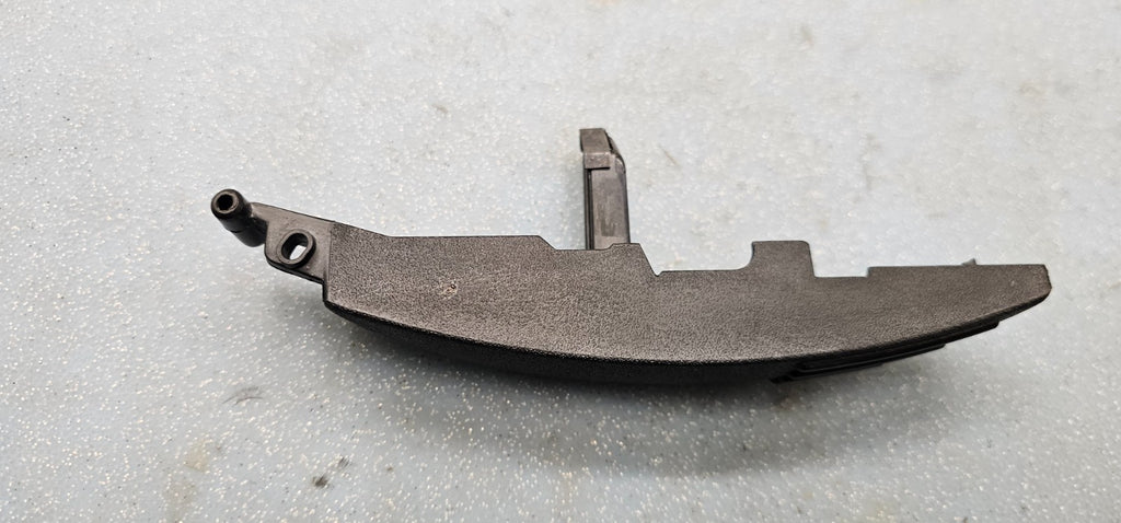 95-06 Silverado Sierra C/K 1500 2500 Center Console Jump Seat Lid Latch Assembly