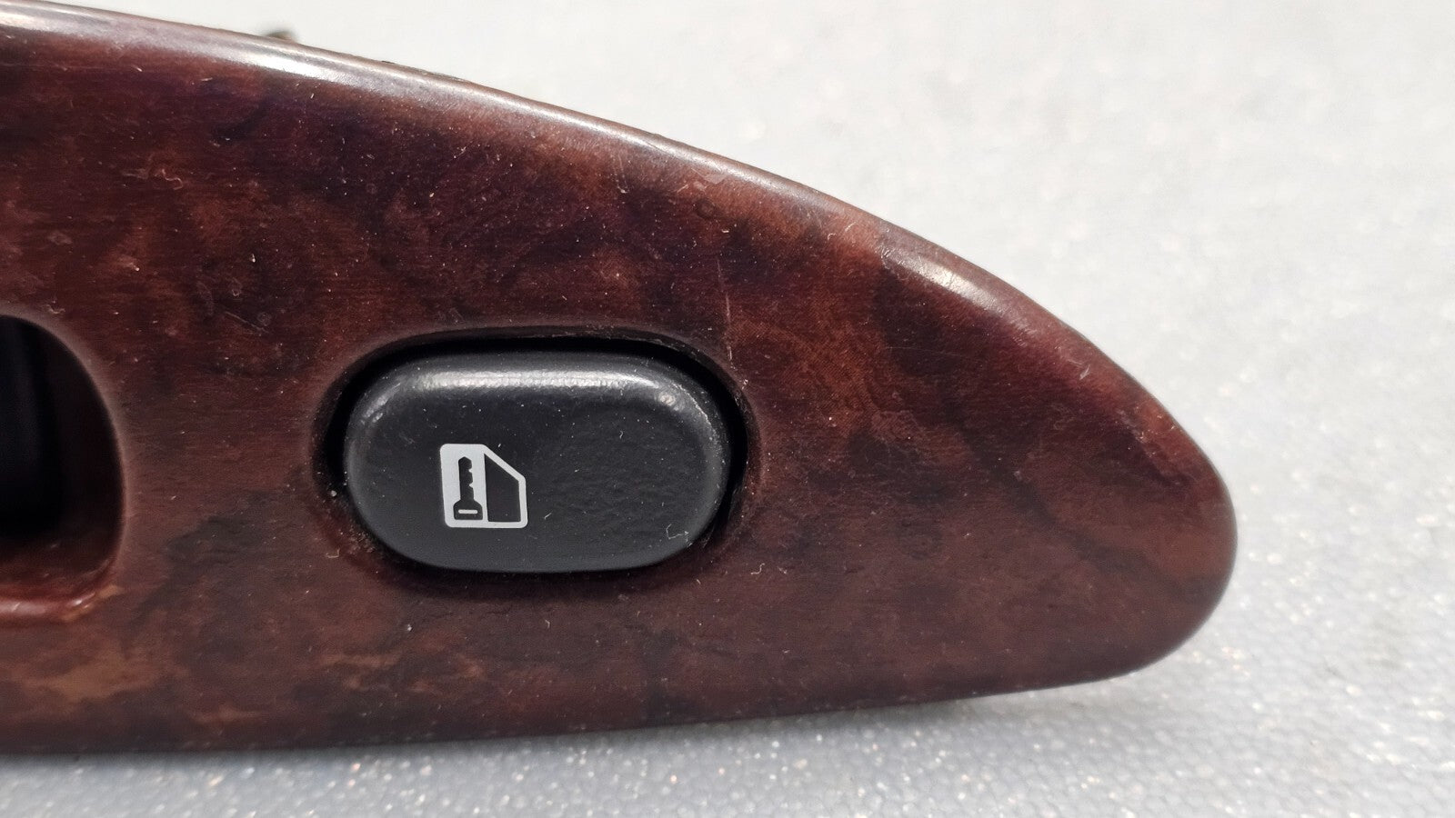 🔥04-07 Chevy Malibu Front Right Passenger Power Window Door Switch Lock Wood