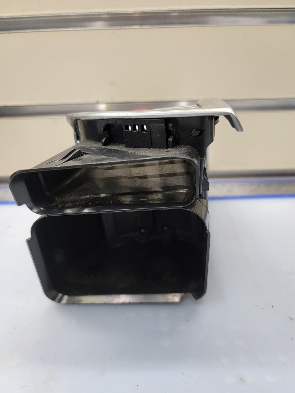 🔥11-20 INFINITI QX56 QX80 DASH FRONT RIGHT PASSENGER SIDE AIR VENT GRILL OEM