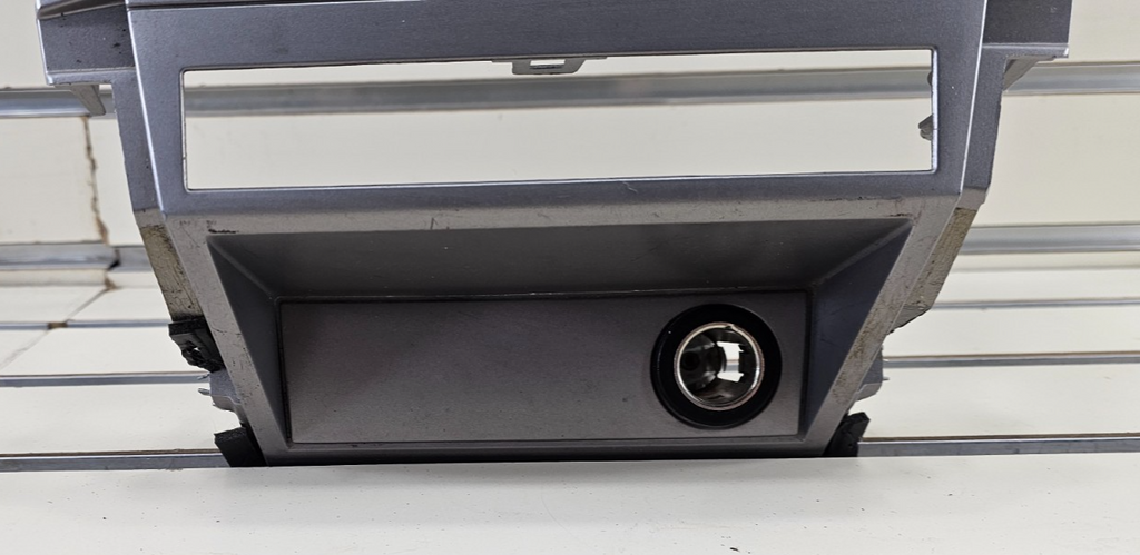 🔥07-12 Dodge Nitro Front Center Dash Radio Trim Panel Bezel Assembly Silver OEM