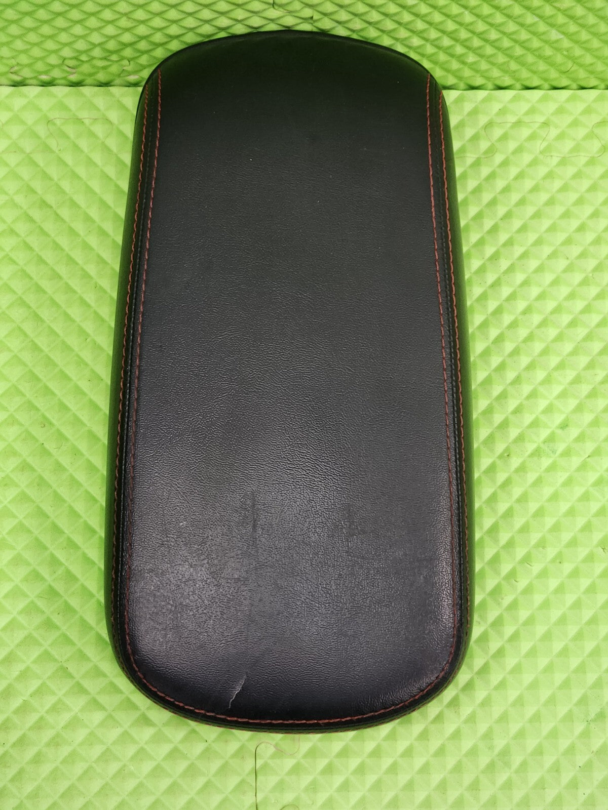 🔥2011-2014 CHRYSLER 200 DODGE AVENGER CENTER CONSOLE LID ARM REST BLACK