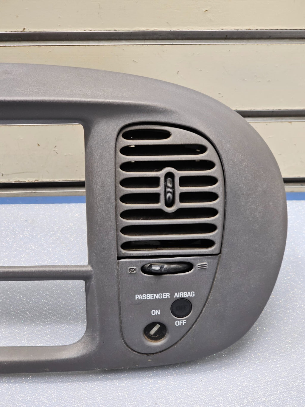 🔥97-03 Ford F150 Center Dash Radio Climate Trim Stereo BEZEL Panel Line GRAY
