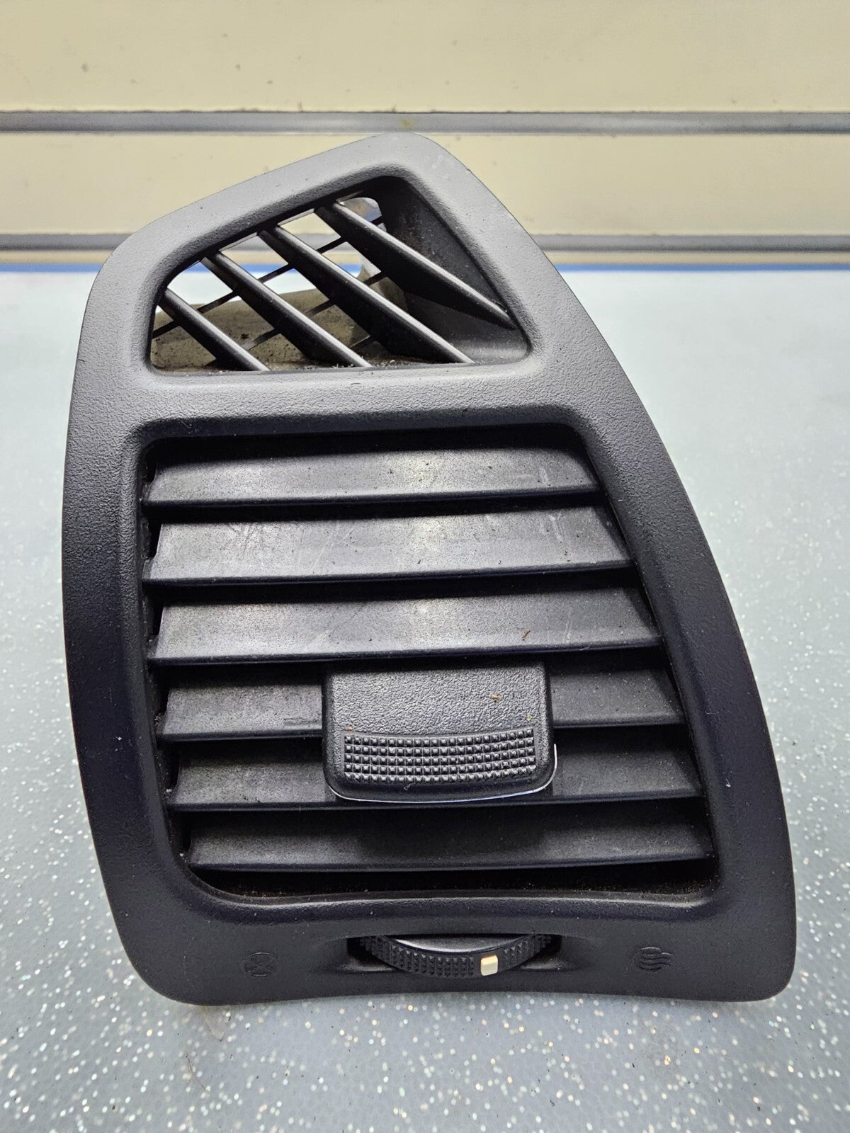 🔥11-13 Kia Sorento Dash Right Passenger A/C Heater Air Vent Duct Grille OEM
