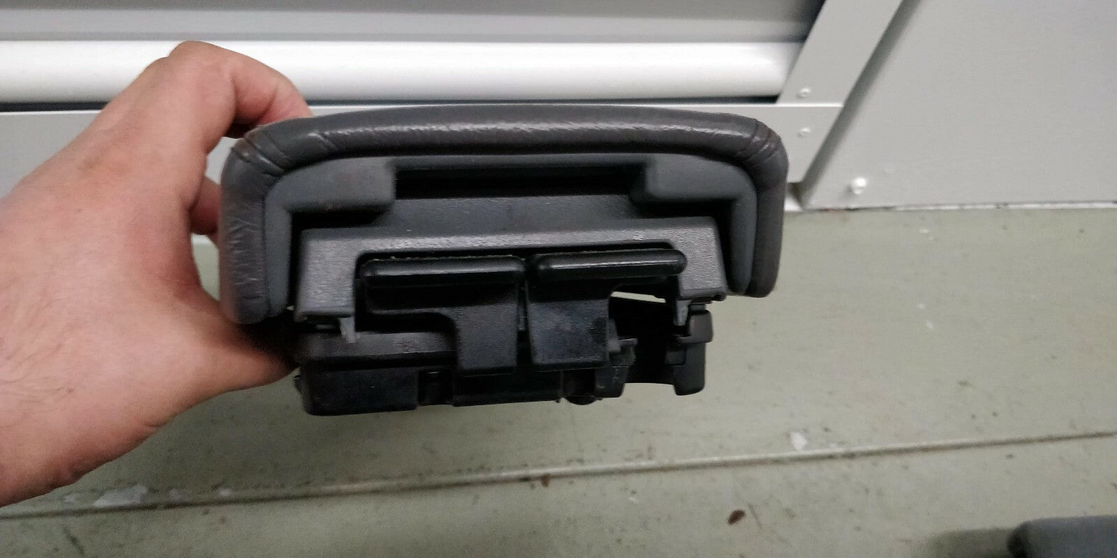 03-07 Honda ACCORD Acura TSX Center Console Armrest Storage Lid LEATHER GRAY L22