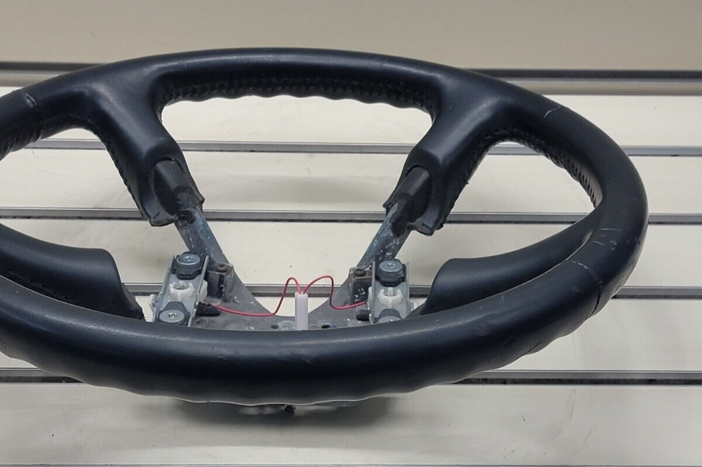 99-02 Chevy Silverado Tahoe Suburban Sonoma Blazer Steering Wheel Leather Black