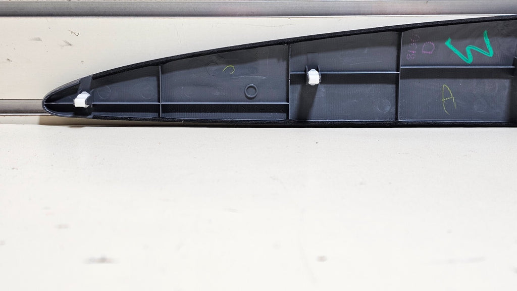 🔥03-06 MITSUBISHI OUTLANDER CARBON FIBER UPPER DASH VENT CLOCK BEZEL TRIM OEM