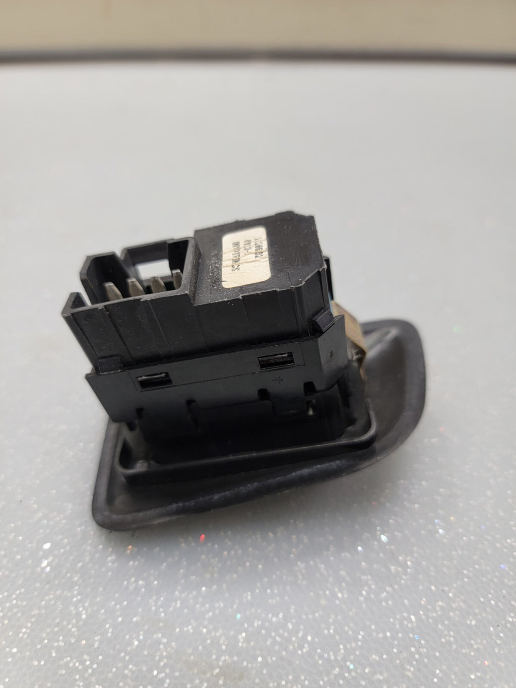 03-06 Chevy Silverado SIERRA Power Window Switch REAR RIGHT Passenger BLACK WS4