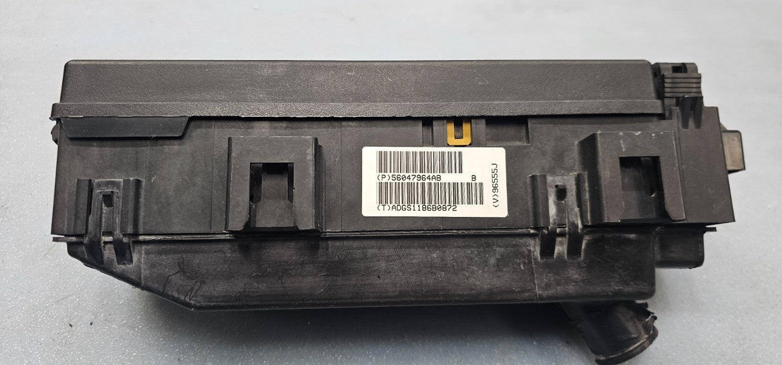🔥2006 Commander Grand Cherokee 3.7L Engine HOOD FUSE Relay BOX Release Cover