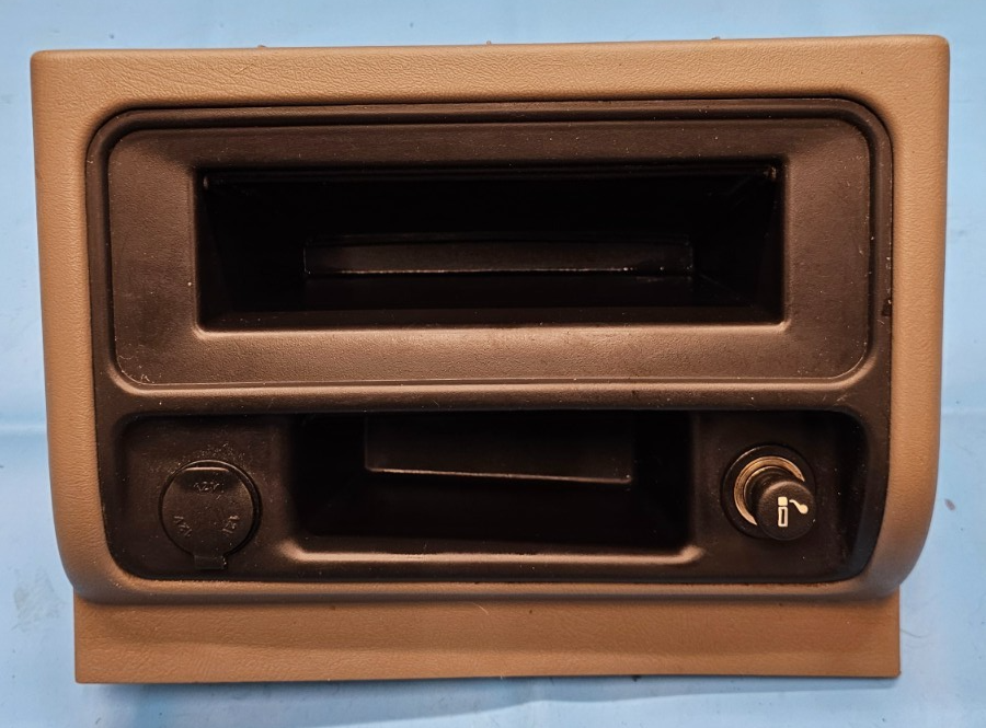 🔥03-06 SILVERADO SIERRA CENTER CONSOLE STORAGE BEZEL ASH TRAY TAN/BLACK OEM