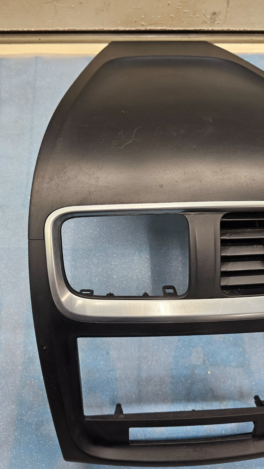 🔥2011-2014 Dodge Avenger Center Dash Radio surround Bezel Trim Panel OEM Black