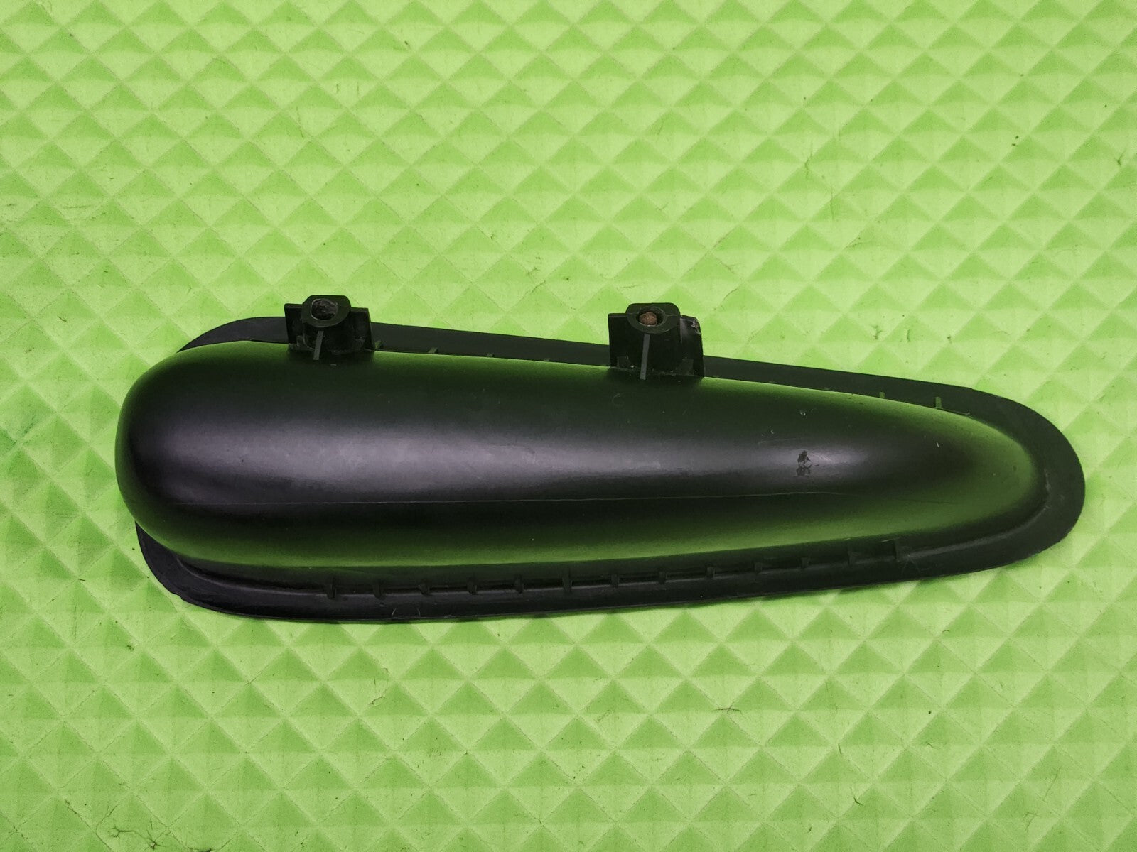 94-01 DODGE RAM 1500 2500 3500 RH PASSENGER INSIDE DOOR HANDLE TRIM INSERT BLACK