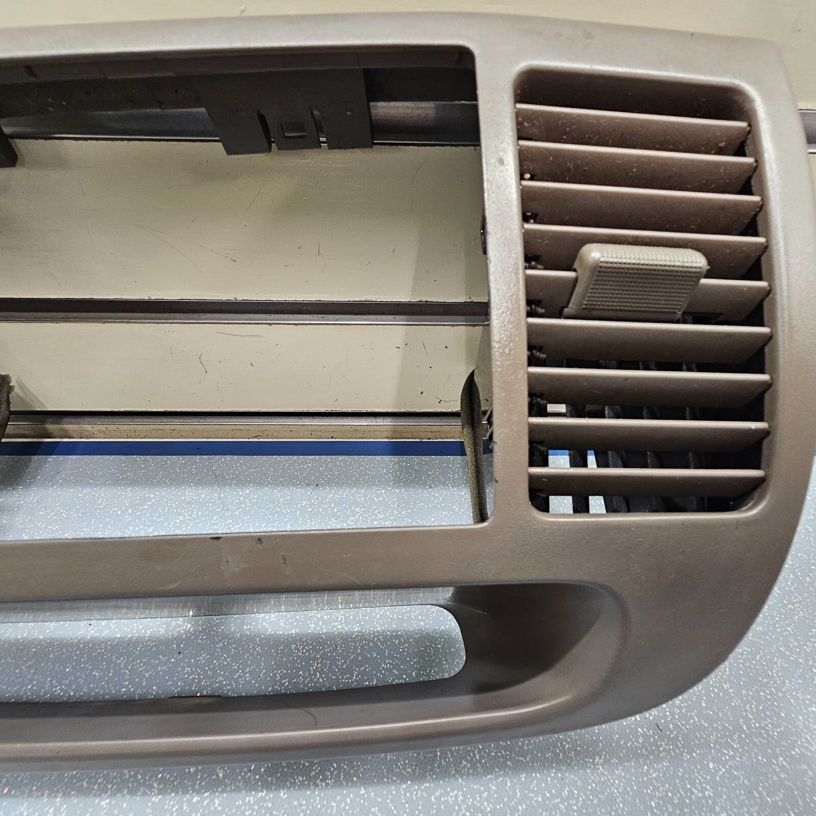 🔥02-06 Toyota CAMRY Dash RADIO BEZEL Center Air Vents CLOCK Trim BROWN B25