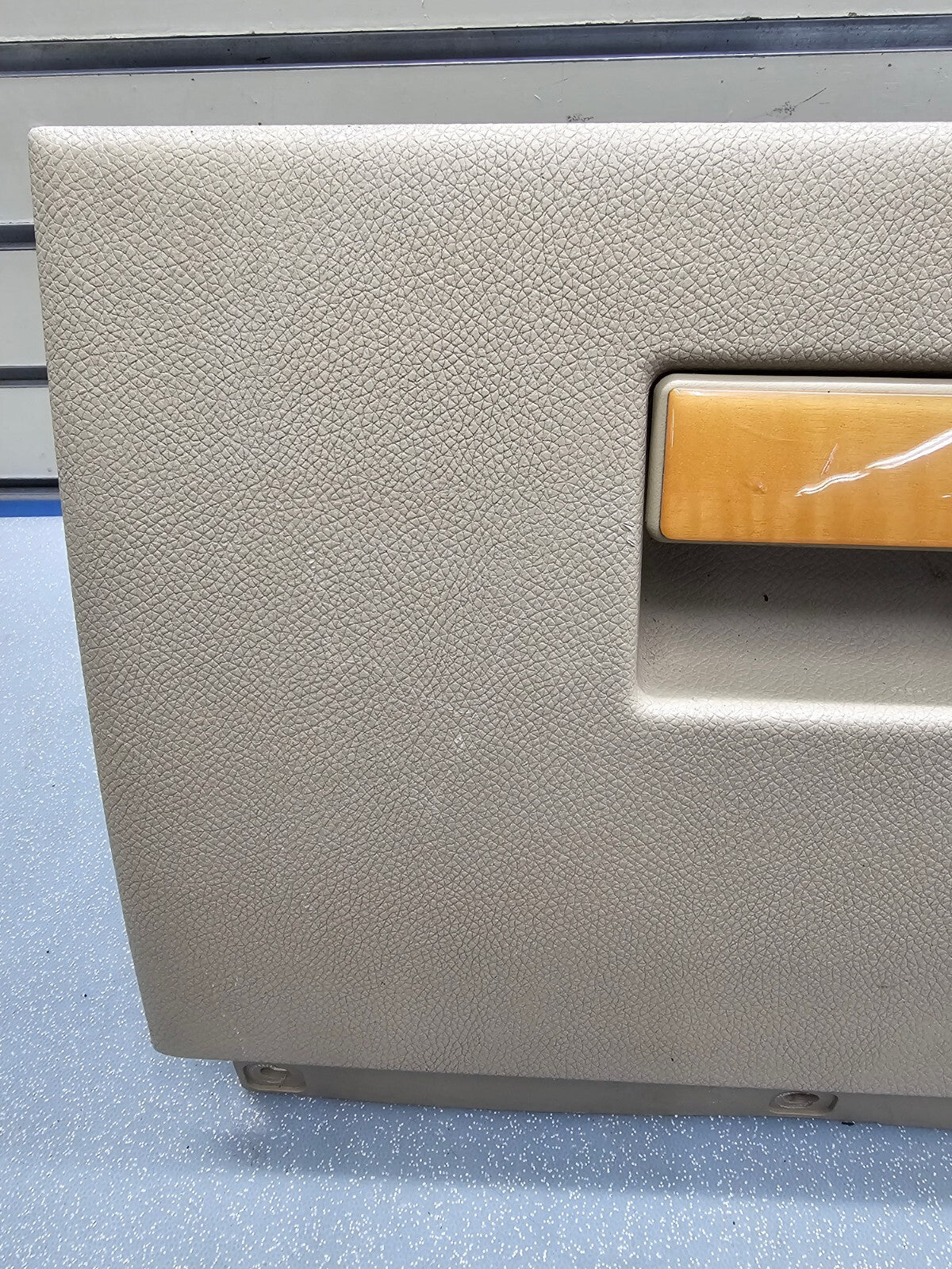 🔥07-14 Lincoln Navigator Dash Glove Storage Compartment Box Handle Assembly Tan