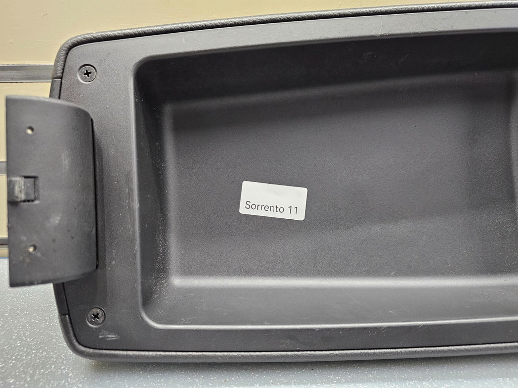 🔥10-13 Kia Sorento Console Lid Cover Leather Top Pad Armrest Assembly Black OEM