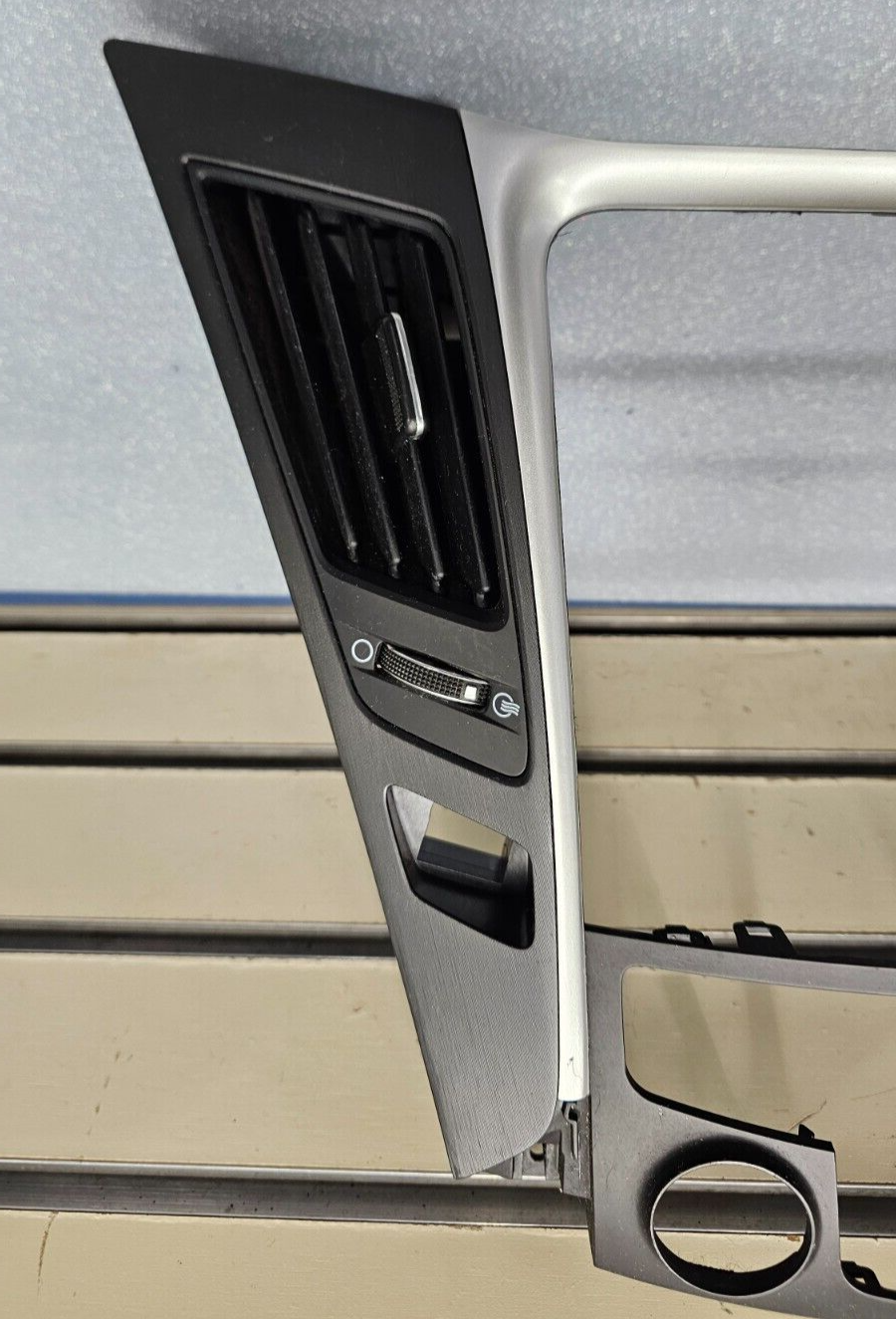 11-14 Hyundai Sonata Center Dash Radio Surround Bezel Trim Panel Climate Silver