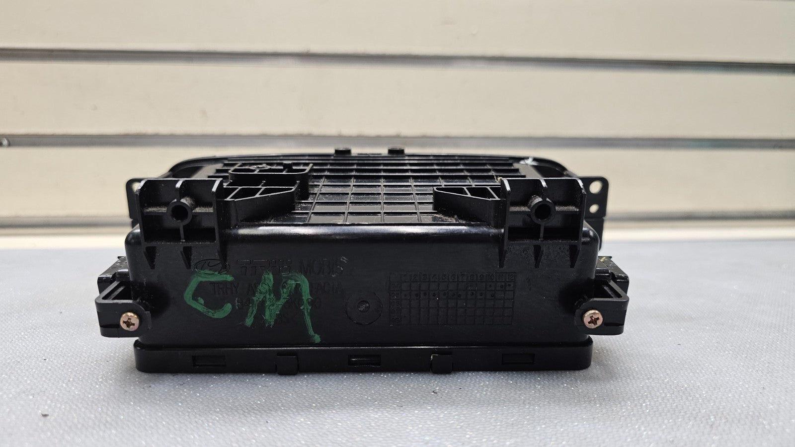 🔥06-08 Hyundai Sonata Center Console Lid Ashtray OEM