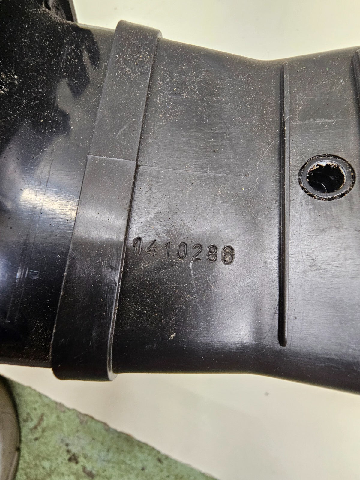 02-08 Jaguar X-Type Left Driver Outer Dash Front Center Air Vent Heater DK GRAY