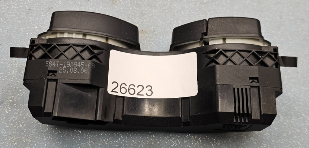 🔥2005–2007 Ford Focus A/C Air Defrost Climate Control Button OEM