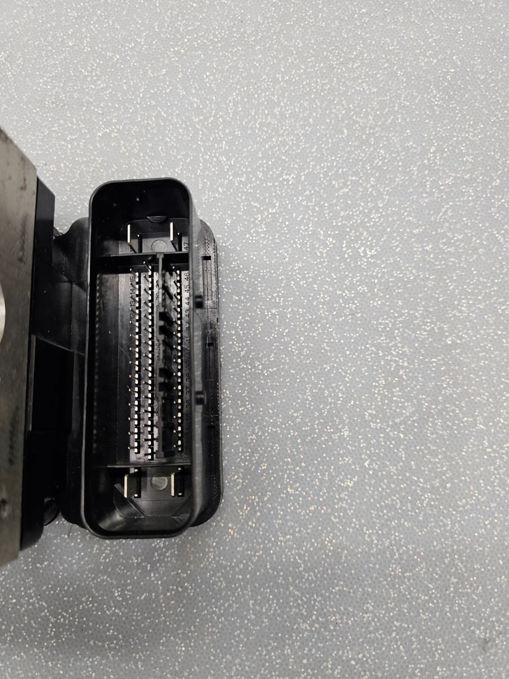 2011 Ford Fiesta ABS Anti-Lock Brake Pump Motor Actuator Control Module Assembly