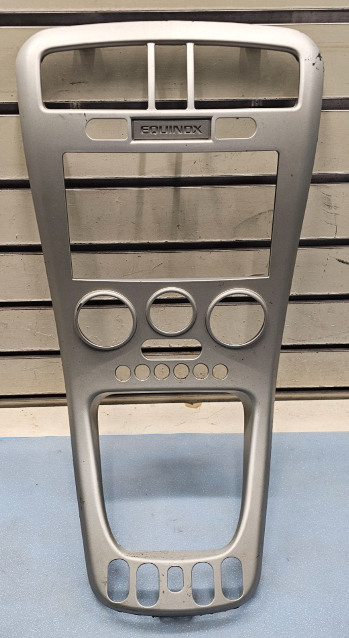 🔥05-06 Chevy Equinox Center Dash Radio Climate Control Bezel Trim Panel Silver